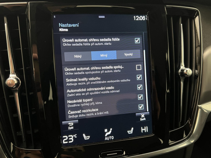 Volvo S90 T4 MOMENTUM AUT 2.0 Momentum