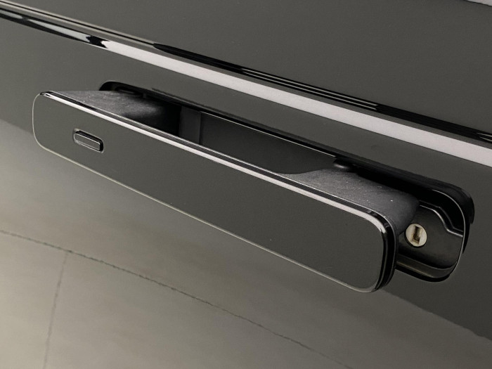 Land Rover Range Rover Velar D200 R-DYNAMIC SE REZERVACE 2.0 d Dynamic SE