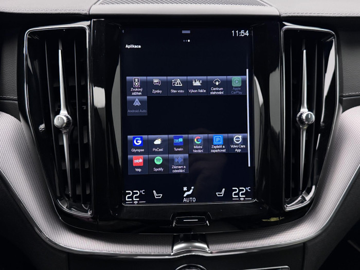 Volvo XC60 T8 AWD RECHARGE R-DESIGN AUT