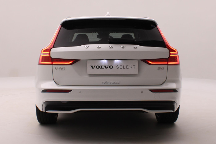 Volvo V60 B4 DARK PLUS AUT REZERVACE