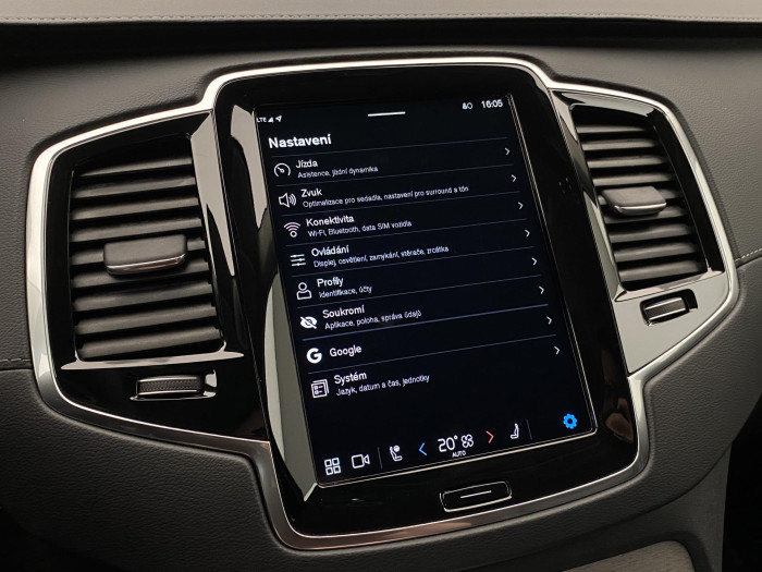 Volvo XC90 T8 AWD PLUS DARK RECHARGE AUT