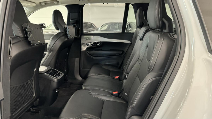 Volvo XC90 T6 INSCRIPTION REZERVACE