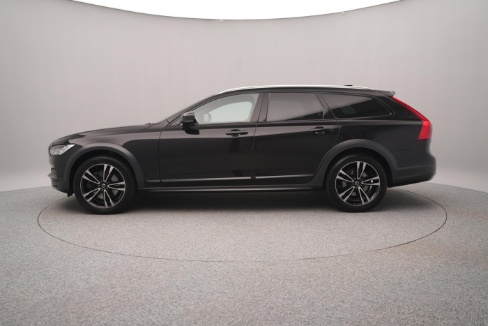 Volvo V90 CC D5 AWD PRO CZ 1.maj 2.0 d CC CC