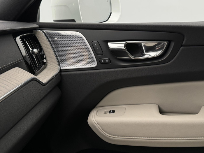 Volvo XC60 D5 AWD INSCRIPTION AUT 2.0 d