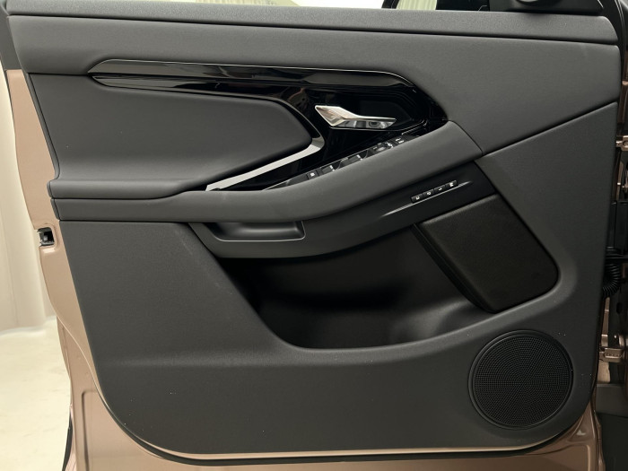 Land Rover Range Rover Evoque D200 DYNAMIC SE AWD Aut 2.0 d Dynamic SE