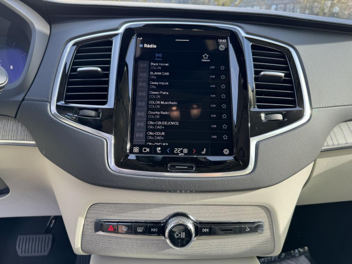 Volvo XC90 B5 AWD AUT BRIGHT PLUS 7-míst 2.0 Plus