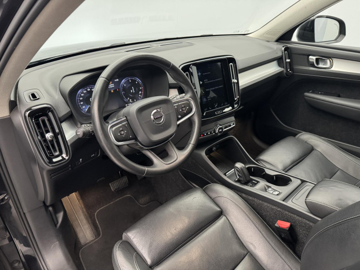 Volvo XC40 D4 AWD MOMENTUM AUT 2.0 d Momentum