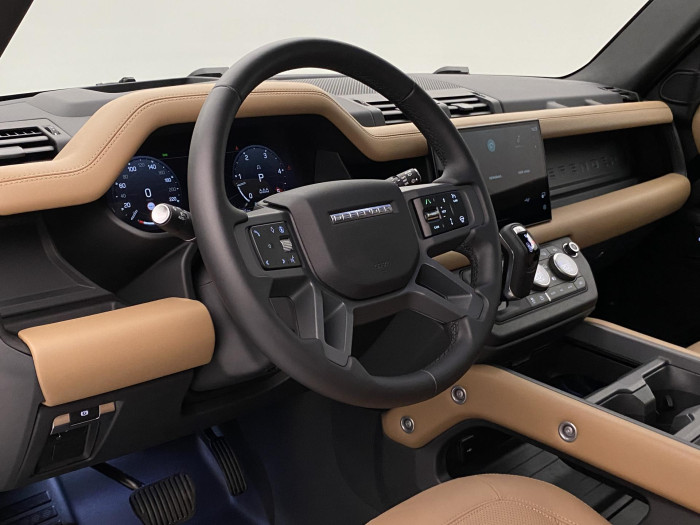 Land Rover Defender 110 D300 X-DYNAMIC HSE AWD AUT 3.0 d Dynamic