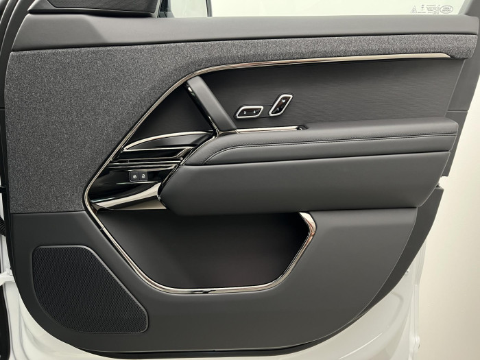 Land Rover Range Rover Sport D300 DYNAMIC SE AWD AUT 3.0 d Dynamic SE