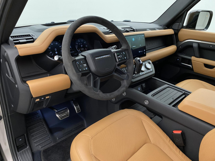 Land Rover Defender 110 P525 V8 EDITION AWD AUT CZ 5.0 V8 Edition