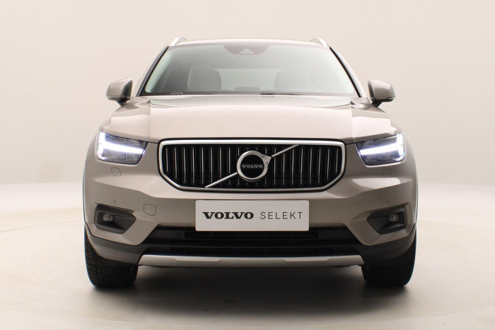 Volvo XC40 T5 INSCRIPTION REZERVACE