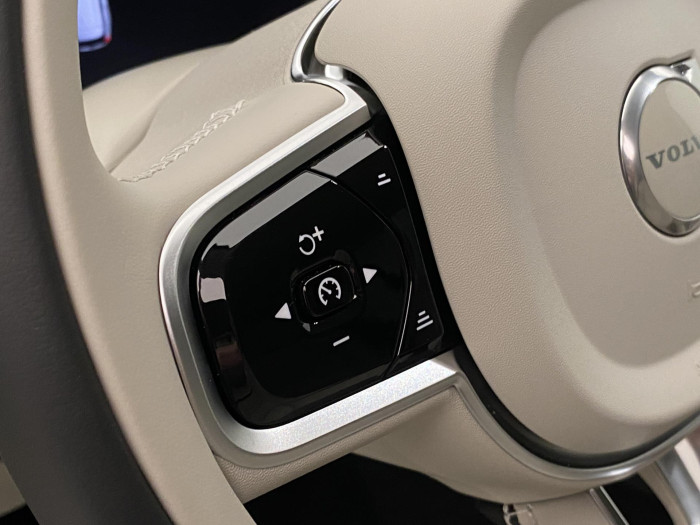 Volvo XC90 T8 AWD RECHARGE BRIGHT PLUS 7m