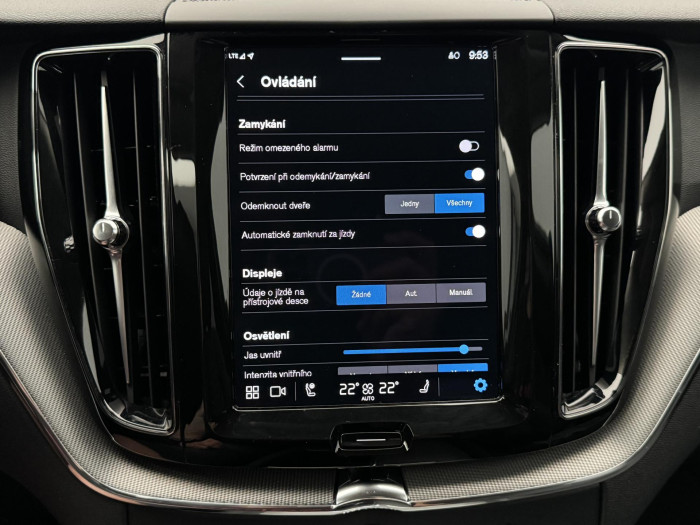Volvo XC60 B4 AWD PLUS DARK AUT 1. maj