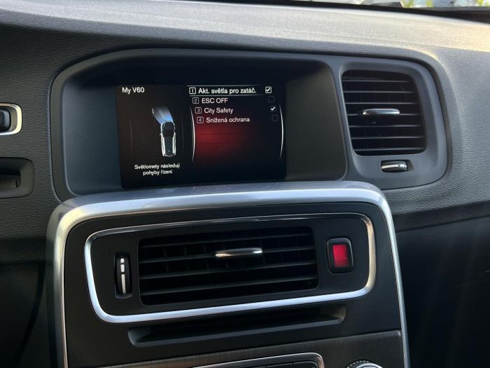 Volvo V60 D4 NEZ.TOPENÍ Aut 2.0 d