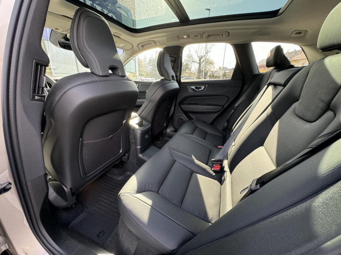 Volvo XC60 T6 AWD RECHARGE BRIGHT PLUS