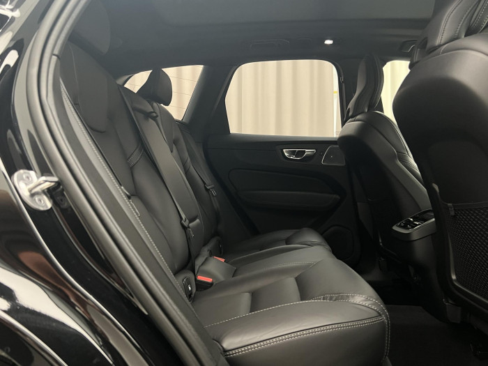 Volvo XC60 B5 AWD BLACK EDITION ULTIMATE 2.0 Edition