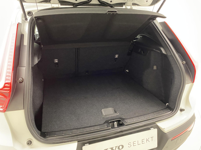 Volvo XC40 T2 MOMENTUM AUT CZ 1.5 Momentum