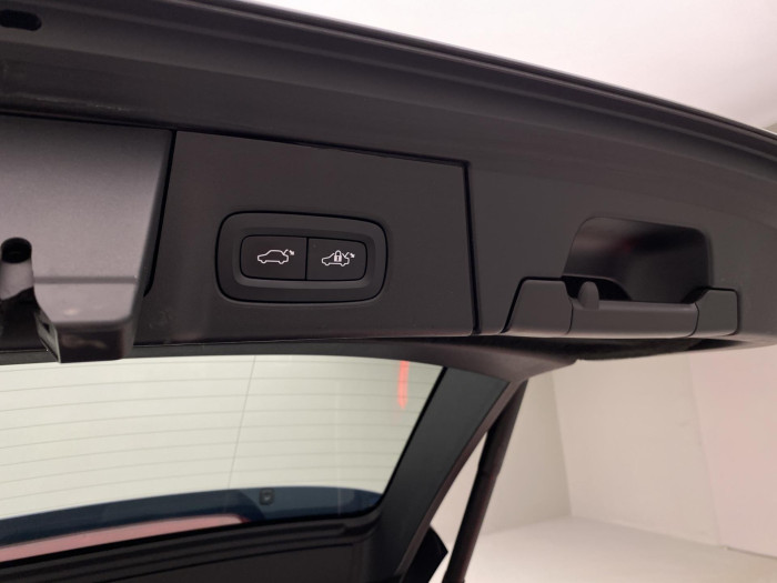 Volvo V90 D5 AWD MOMENTUM AUT 2.0 d Momentum