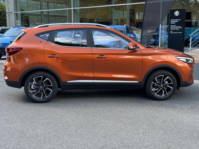 MG ZS EXCLUSIVE AUT. SKLADEM 1.0 Exclusive