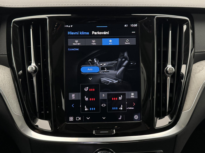 Volvo S60 T8 AWD RECHARGE ULTIMATE DARK