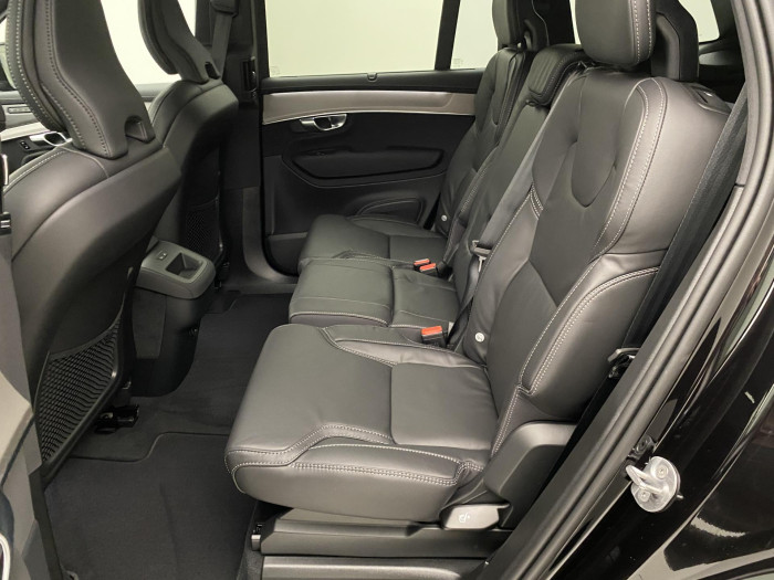 Volvo XC90 B5 AWD BLACK EDITION PLUS 7