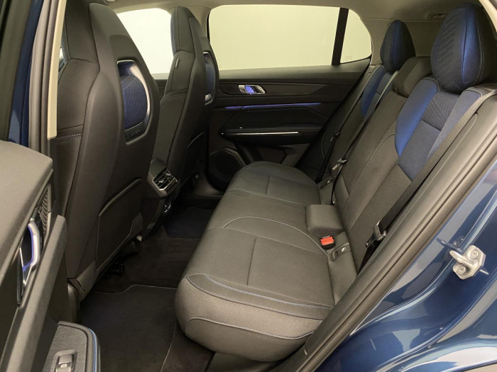 Lynk & Co 01 PHEV DCT AUT 1.maj.