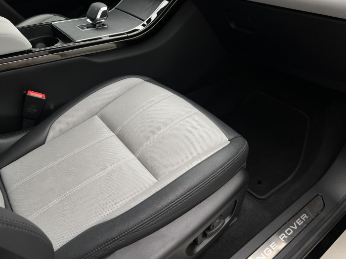 Land Rover Range Rover Evoque P250 DYNAMIC SE AWD AUT CZ 2.0 Dynamic SE