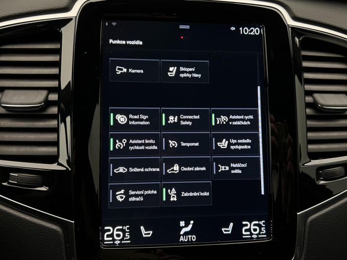 Volvo XC90 B6 AWD R-DESIGN AUT REZERVACE