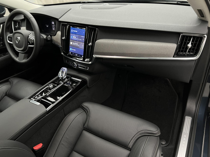 Volvo V90 T6 AWD RECHARGE PLUS BRIGHT