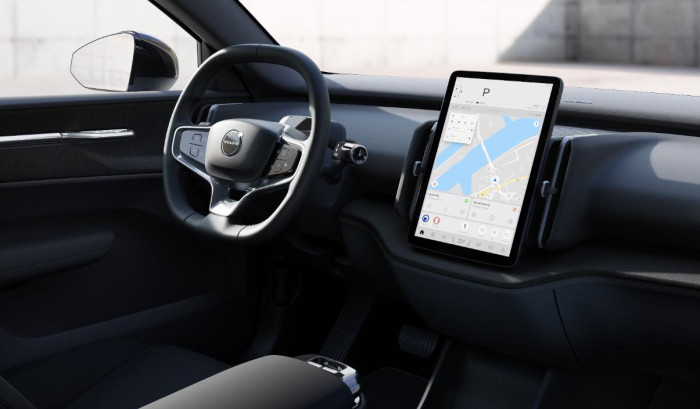 Volvo EX30 P8 AWD electric PLUS