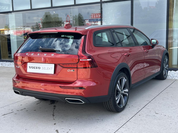 Volvo V60 CROSS COUNTRY D4 AWD Aut 1.maj 2.0 d
