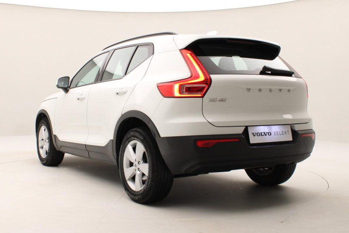 Volvo XC40 D3 MOMENTUM AUT CZ REZERVACE 2.0 d Momentum