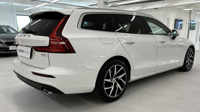 Volvo V60 T5 MOMENTUM POLESTAR REZERVACE 2.0 Momentum