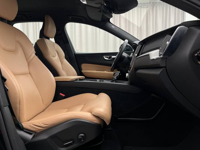 Volvo XC60 D4 AWD INSCRIPTION AUT CZ 2.0 d