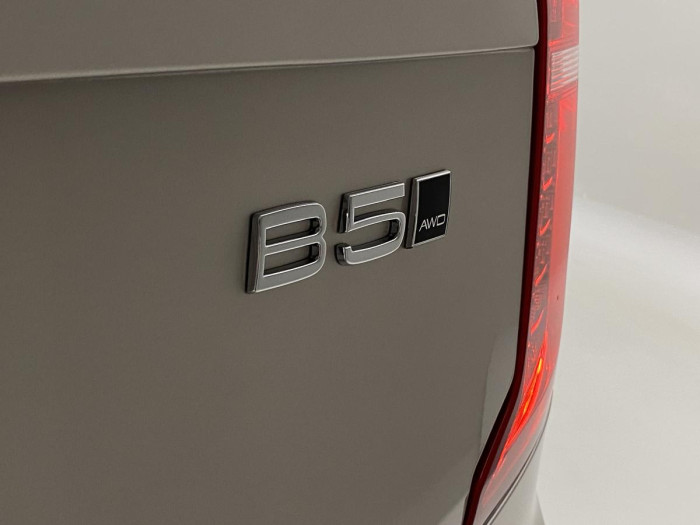 Volvo XC90 B5 AWD AUT BRIGHT PLUS 7míst 2.0 Plus