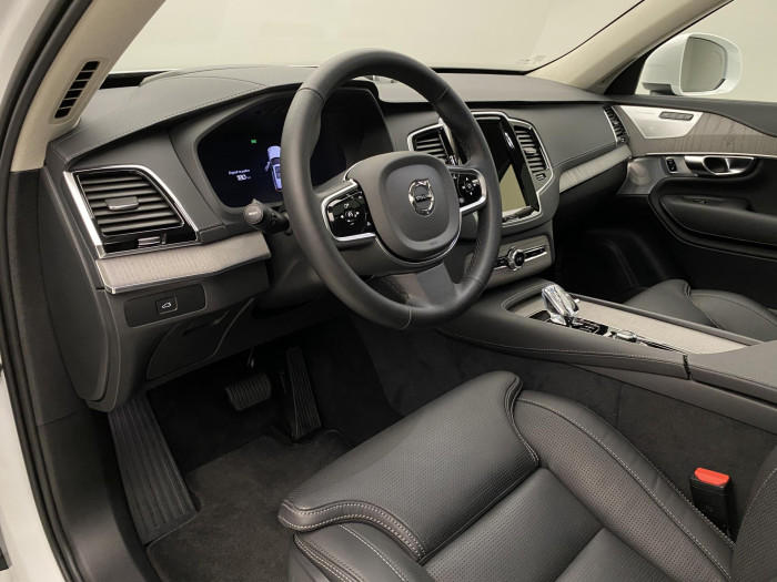 Volvo XC90 B5 AWD PLUS BRIGHT REZERVACE