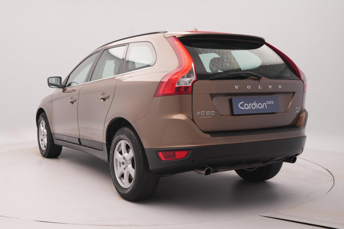 Volvo XC60 D3 AWD MOMENTUM CZ 1.maj 2.4 d Momentum