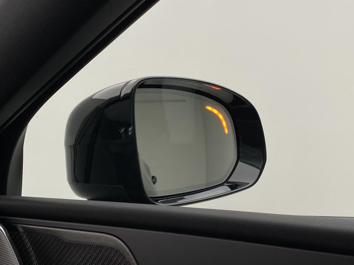 Volvo XC60 B5 AWD R-DESIGN AUT