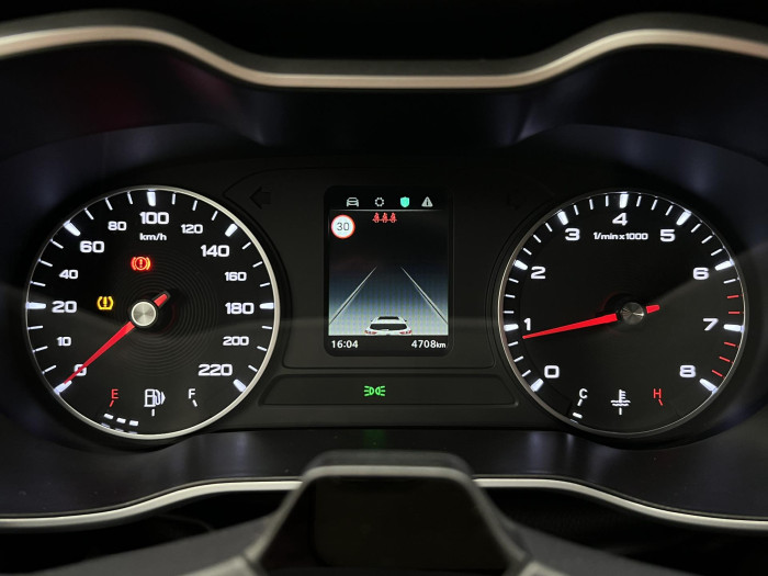 MG ZS 1.5 ESSENTIAL PLUS CZ