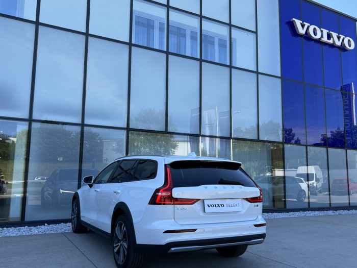 Volvo V60 CROSS COUNTRY B4 AWD Aut