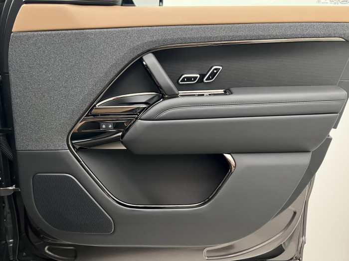 Land Rover Range Rover Sport D350 AUTOBIOGRAPHY AWD Aut 3.0 d