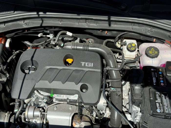 MG ZS EXCLUSIVE AUT. SKLADEM 1.0 Exclusive