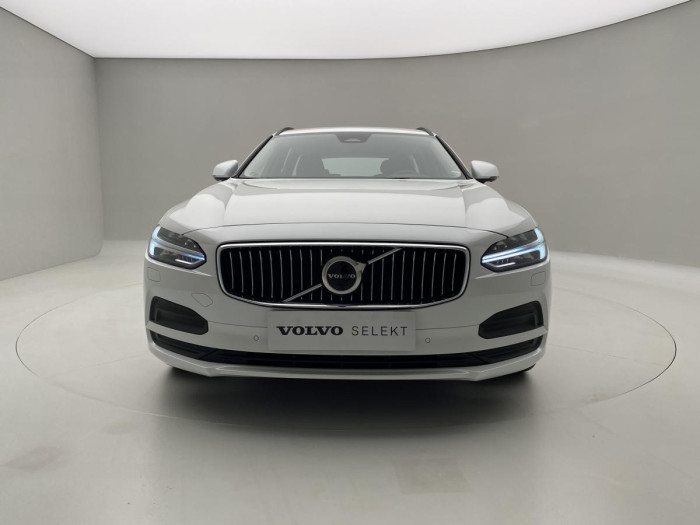 Volvo V90 B4 AWD CORE AUT REZERVACE