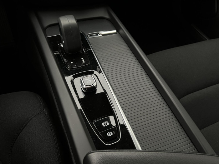 Volvo V60 B4 MOMENTUM AUT 2.0 Momentum