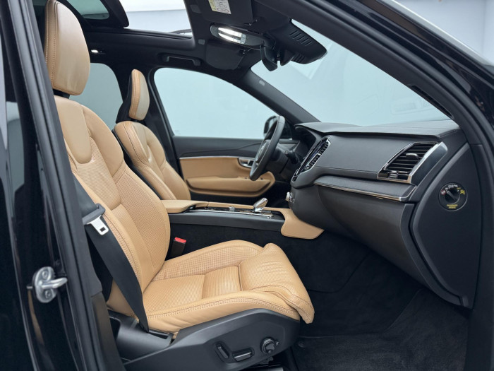 Volvo XC90 T8 AWD RECHARGE ULTIMATE DARK