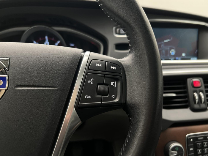 Volvo V40 D2 MOMENTUM 2.0 d Momentum