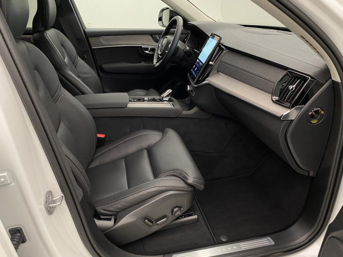 Volvo XC90 T8 AWD RECHARGE DARK PLUS 7m