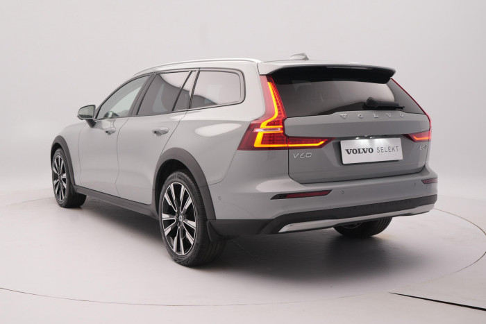 Volvo V60 CC B5 AWD PLUS AUT 1.maj