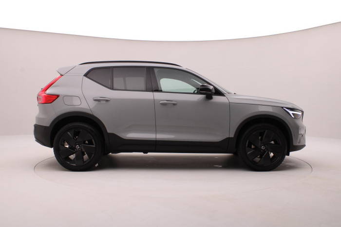 Volvo XC40 B3 AUT PLUS BLACK EDITION