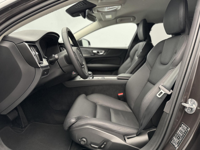 Volvo V60 CC B5 AWD PLUS BRIGHT 1.maj